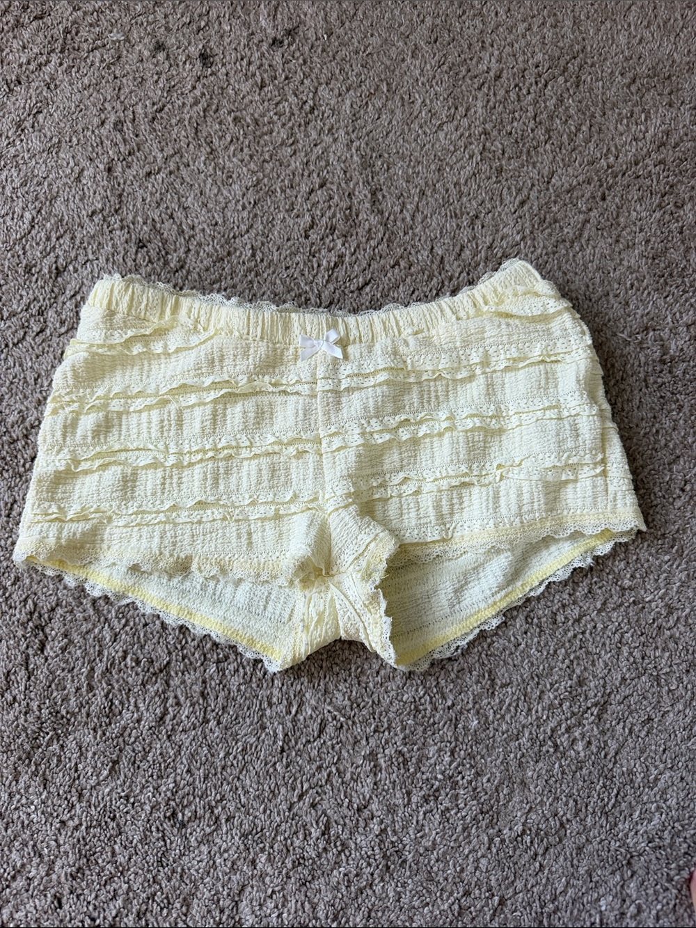 Edikted Yellow Ruffle micro Shorts